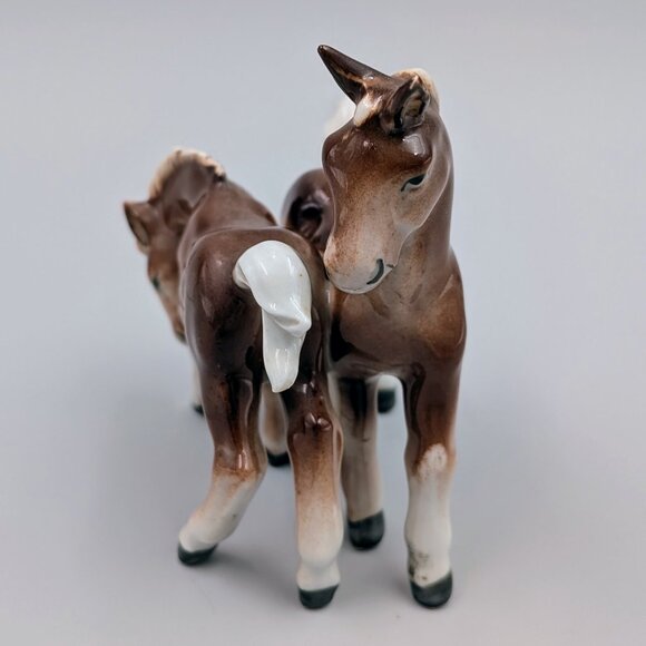 Midcentury Vintage Brown and White Porcelain Foals | Colt Figurine - Picture 2 of 8